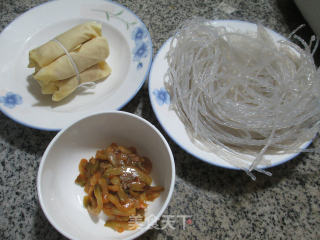 榨菜丝面结煮粉条的做法步骤：1