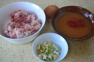 糖醋小丸子的做法步骤：1