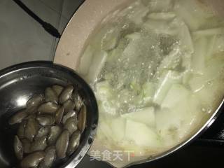 花蛤冬瓜汤的做法步骤：6