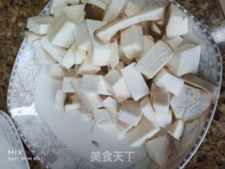 黑椒杏鲍菇牛肉粒的做法步骤：3