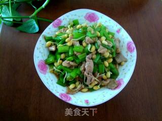 芹菜黄豆芽炒肉的做法步骤：12
