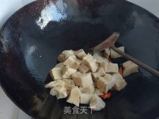辣椒炒面筋的做法步骤：12