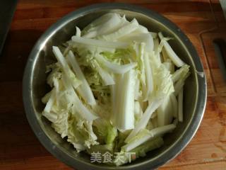 五花肉炖白菜粉条的做法步骤：5