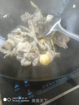 红烧鸡块的做法步骤：4