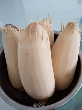 甜甜糯糯→→→糯米藕的做法步骤：2