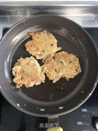 腊肠土豆丝煎饼的做法步骤：6