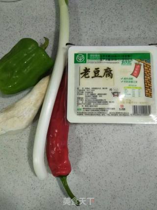 糖醋豆腐的做法步骤：1