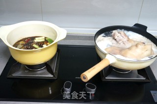 老汤炖肘子&酸辣肘片的做法步骤：5