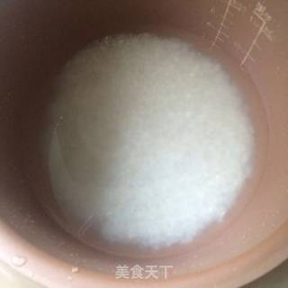 低脂红肠焖饭的做法步骤：2