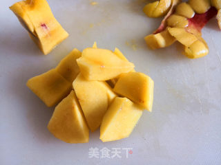黄桃糖水的做法步骤：2
