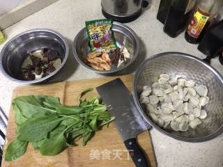鲜香汤煮番薯蛋皮的做法步骤：1