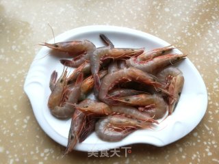 盐焗鹰爪虾的做法步骤：1