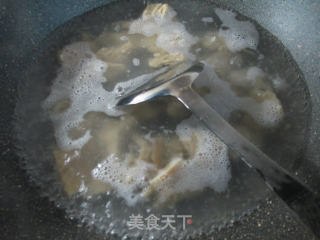 黑木耳烤麸烧娃娃菜的做法步骤：5