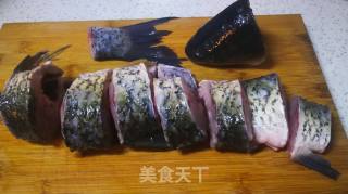 红烧草鱼的做法步骤：1