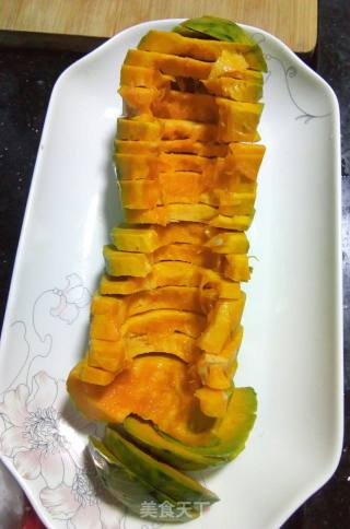 腊肠蒸南瓜的做法步骤：3