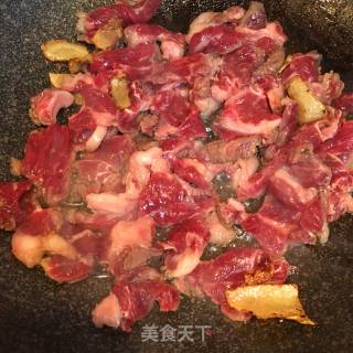 萝卜炒牛肉的做法步骤：3