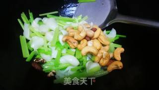 西芹百合的做法步骤：5