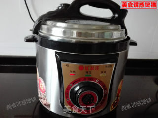 酱香牛腩的做法步骤：2