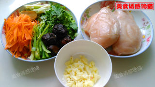 香辣手撕鸡的做法步骤：1