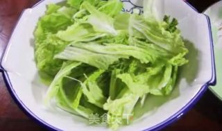 白菜不要在炖豆腐了，这样做白菜，营养均衡又保持蔬菜鲜味！的做法步骤：1