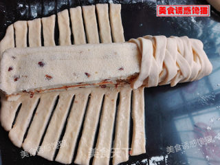 红枣蛋糕面包卷的做法步骤：14