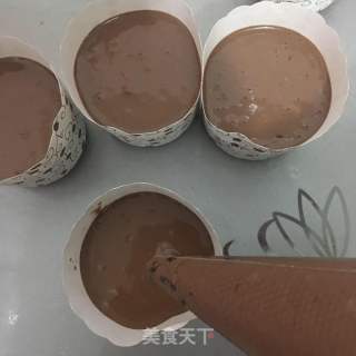巧克力蔓越莓玛芬蛋糕的做法步骤：11