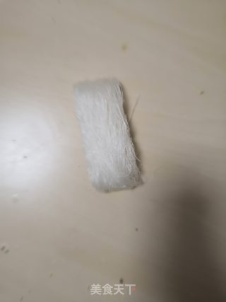 胡萝卜排骨粉丝汤的做法步骤：7