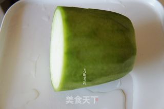 香炸萝卜条的做法步骤：1