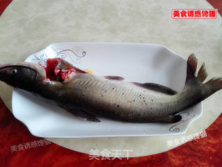 清蒸剑鱼的做法步骤：1