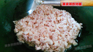 南瓜香芋肉包的做法步骤：1