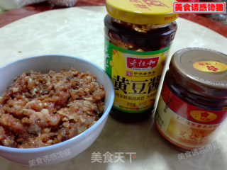酱香肉卷的做法步骤：1