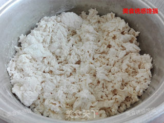 酱香肉卷的做法步骤：2