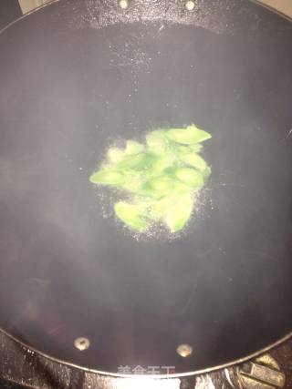 湿炒牛河的做法步骤：5