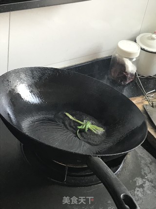清蒸鲈鱼的做法步骤：8