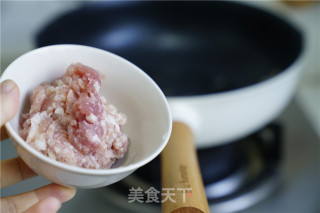 芥菜肉末汤年糕的做法步骤：2