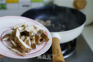 芥菜肉末汤年糕的做法步骤：3