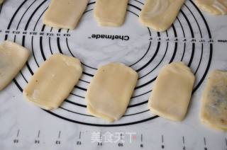 芝麻小酥饼的做法步骤：11