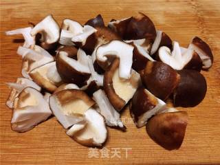 香菇滑鸡的做法步骤：5