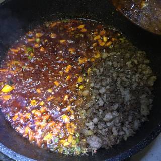 酸菜肉末米粉的做法步骤：22