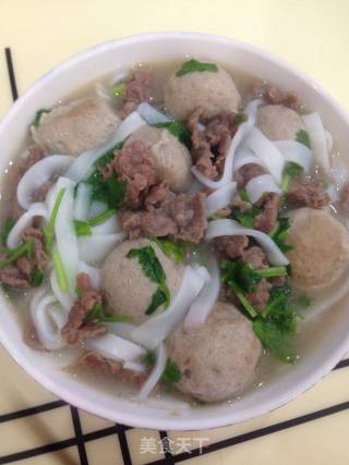 牛肉牛肉丸汤河粉的做法步骤：8