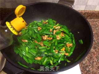 蒜苗盐煎肉的做法步骤：8