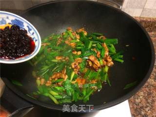 蒜苗盐煎肉的做法步骤：9
