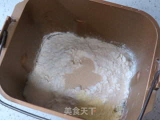 让人吃后难忘的葱多多面包【台式香葱包】的做法步骤：1