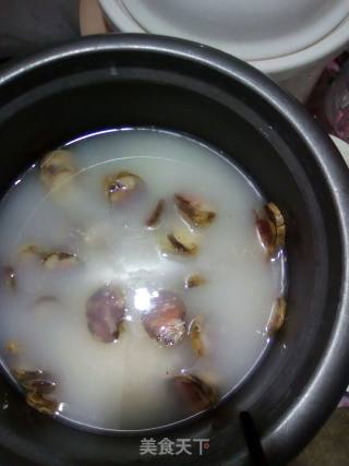 腊肠蔬菜闷饭的做法步骤：2