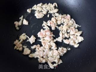 香菇炒鸡肉的做法步骤：4