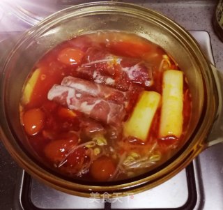 酸汤羊肉煲的做法步骤：4