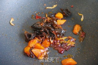 黄瓜炒木耳菜的做法步骤：5