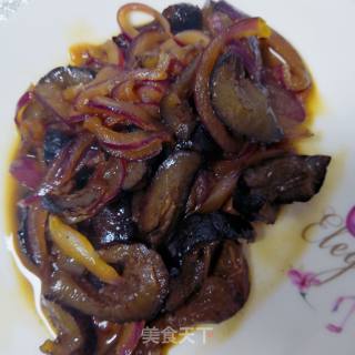 海参葱头的做法步骤：3