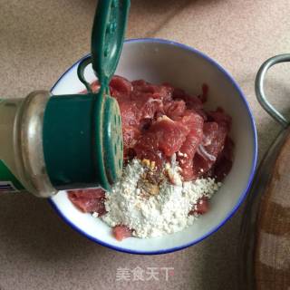 牛肉香菇披萨的做法步骤：5