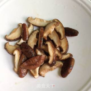 牛肉香菇披萨的做法步骤：7